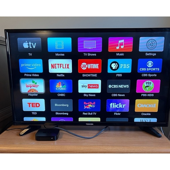 Apple TV Model A41469 - Picture 10 of 11